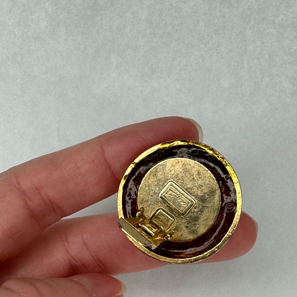 Vintage DIVA Gold Purple Gripoix Glass Cabochon Earrings - Picture 9 of 10